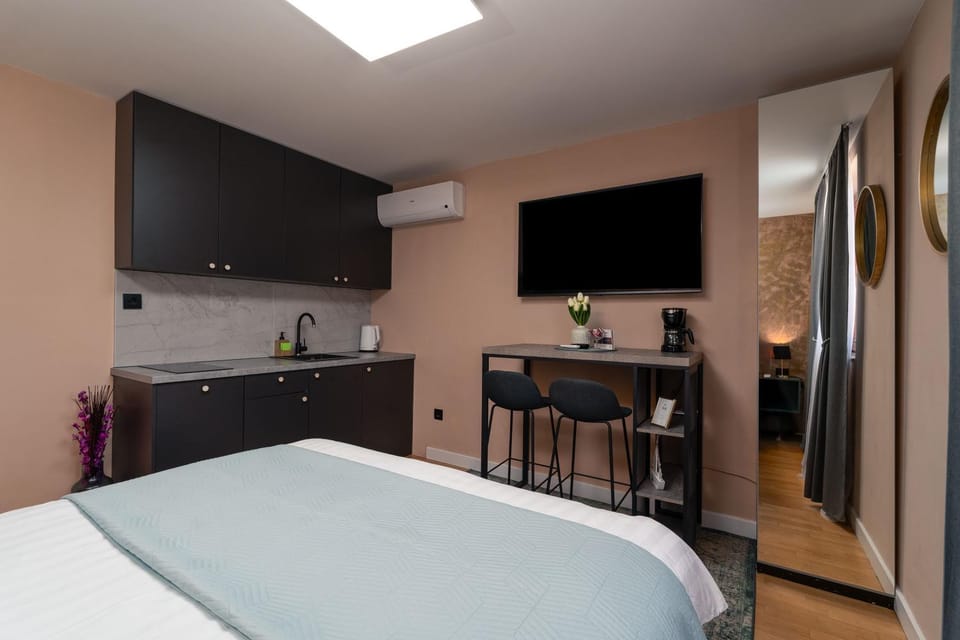 Sapphire Studio Apartment with FREE PRIVATE PARKING Apartment in Dubrovnik