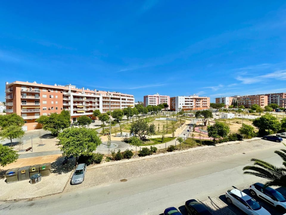 Property building, Street view