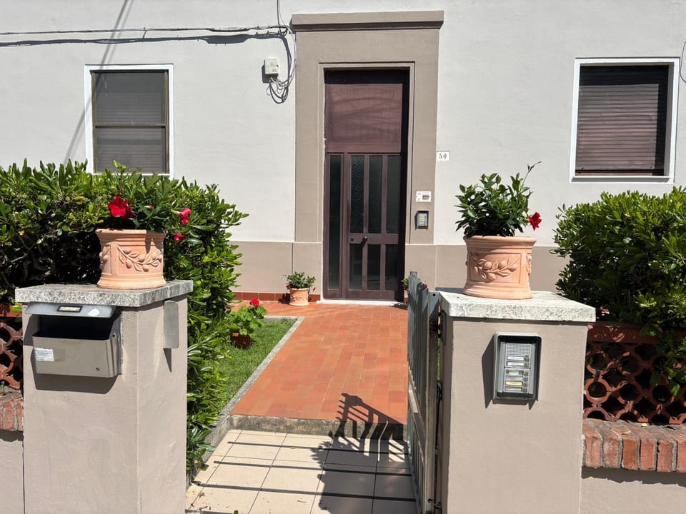 La casa di Nana’ Apartment in Pisa
