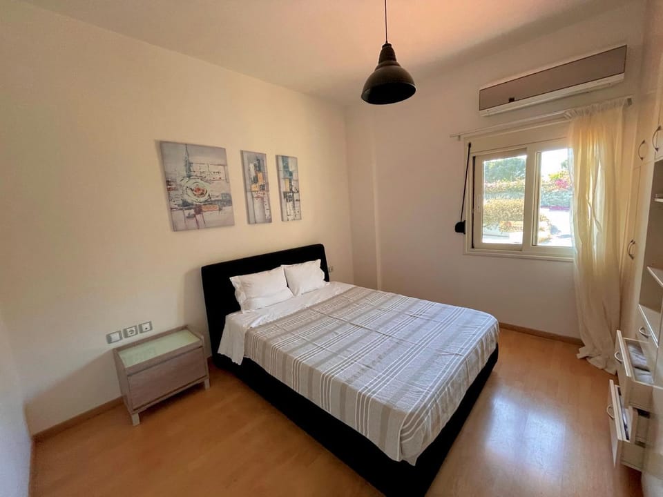 Infinity view - Few steps away from the sea. Apartment in Crete