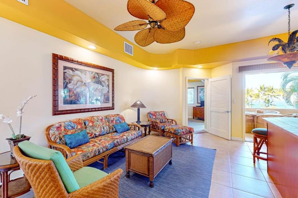 Kahalu'u Beach Villas 1-203 Apartment in Big Island