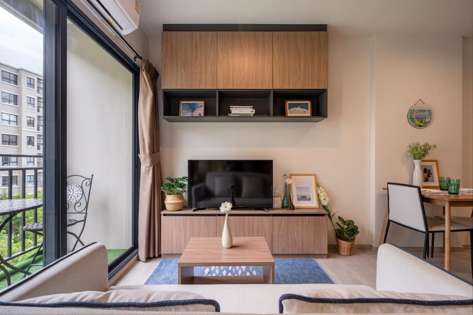 TV and multimedia, Living room, Seating area