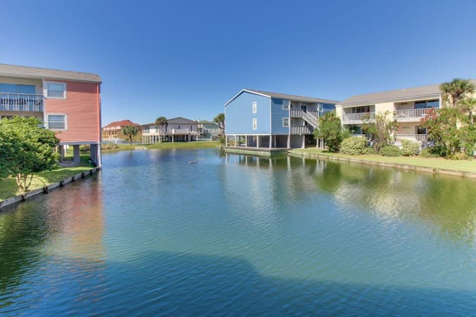 Villas on the Gulf J6 House in Pensacola Beach