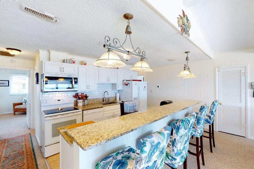 Ocean Oasis House in Sandbridge