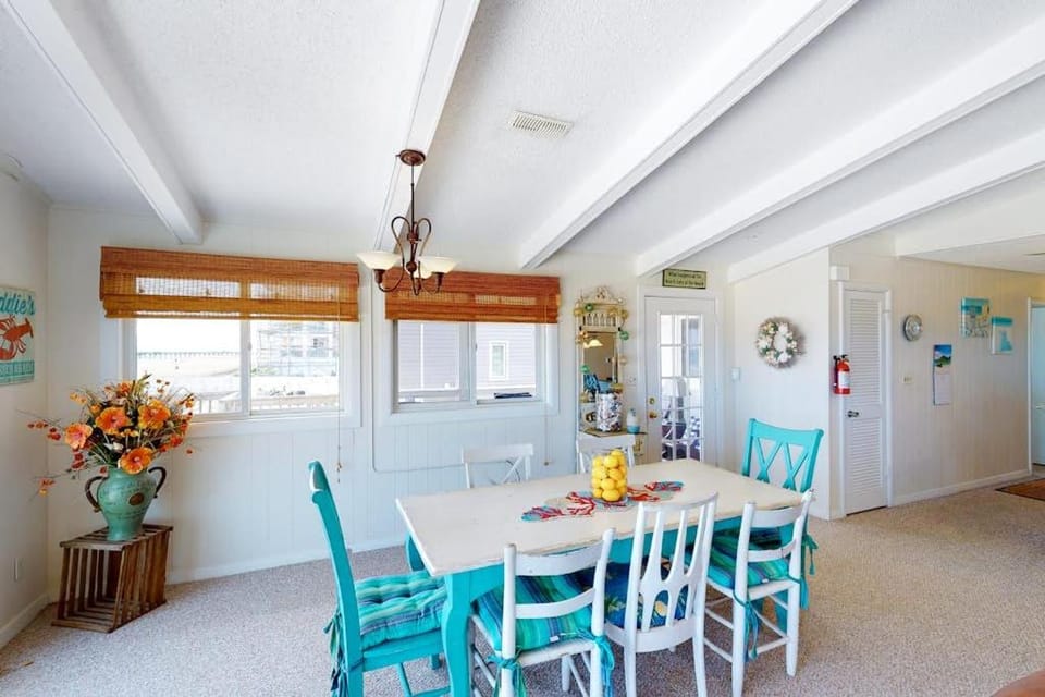 Ocean Oasis House in Sandbridge