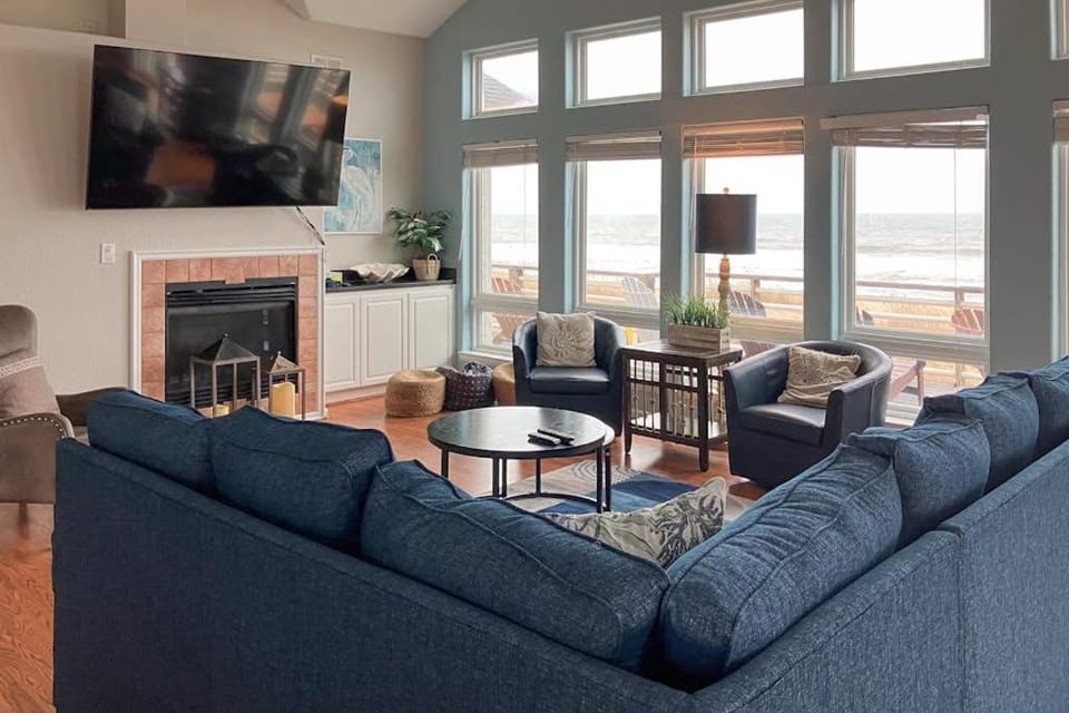 Neptune II House in Sandbridge