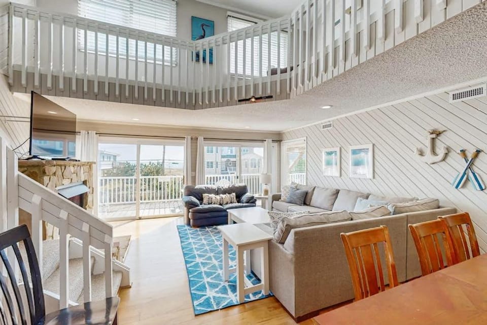 All Decked Out House in Sandbridge
