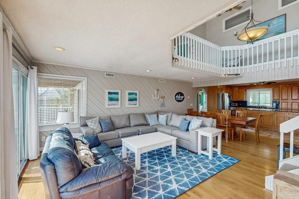 All Decked Out House in Sandbridge