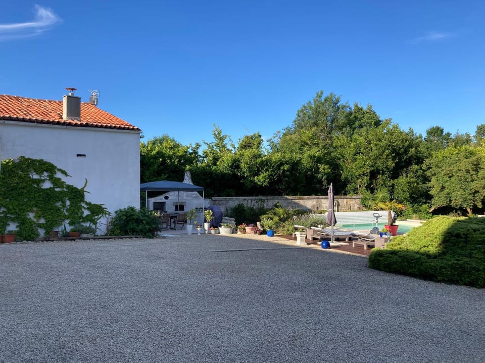 La Lezardiere House in Nouvelle-Aquitaine