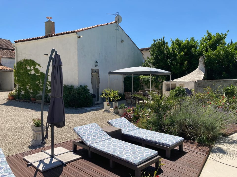 La Lezardiere House in Nouvelle-Aquitaine