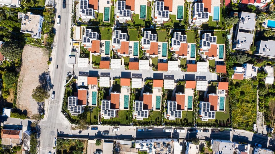 Property building, Day, Neighbourhood, Bird's eye view, City view, Street view, Location