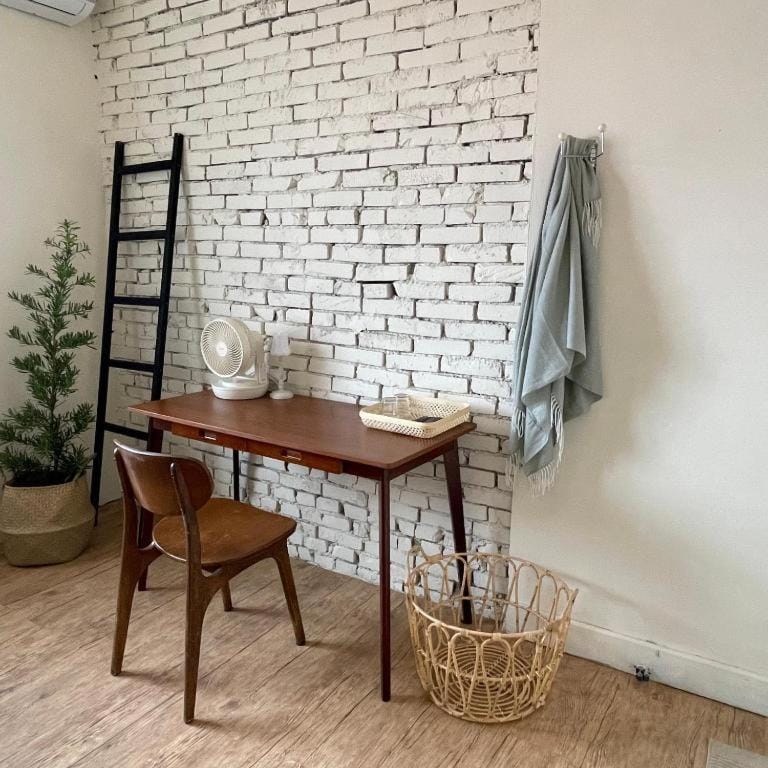 山蒔旁白-全台唯一電力公司49年老宿舍改造 Bed and Breakfast in Kaohsiung