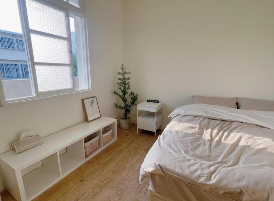 山蒔旁白-全台唯一電力公司49年老宿舍改造 Bed and Breakfast in Kaohsiung