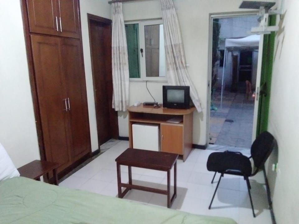 View (from property/room), Photo of the whole room, Seating area, Bedroom, wardrobe