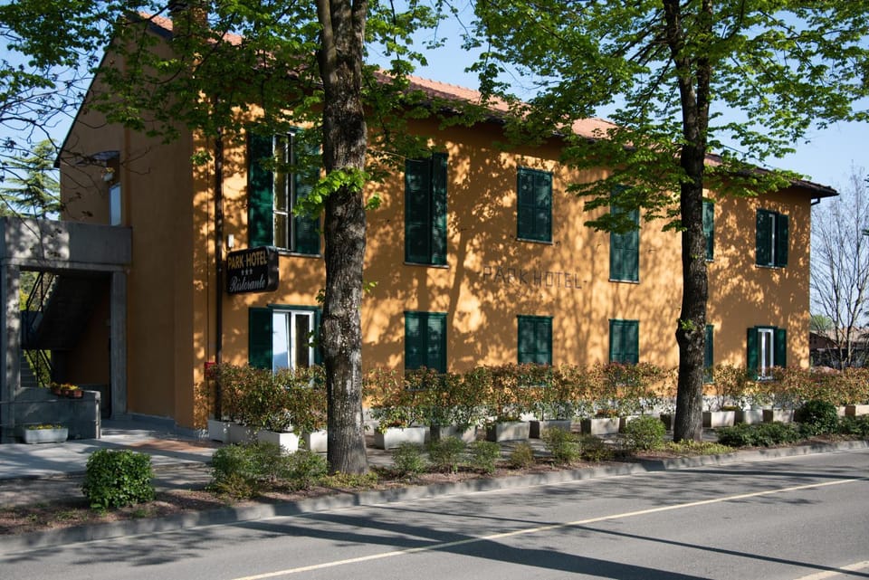 Property building, Street view