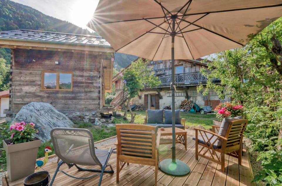 Mazot savoyard situé à 25 kms de CHAMONIX Chalet in Saint-Gervais-Bains