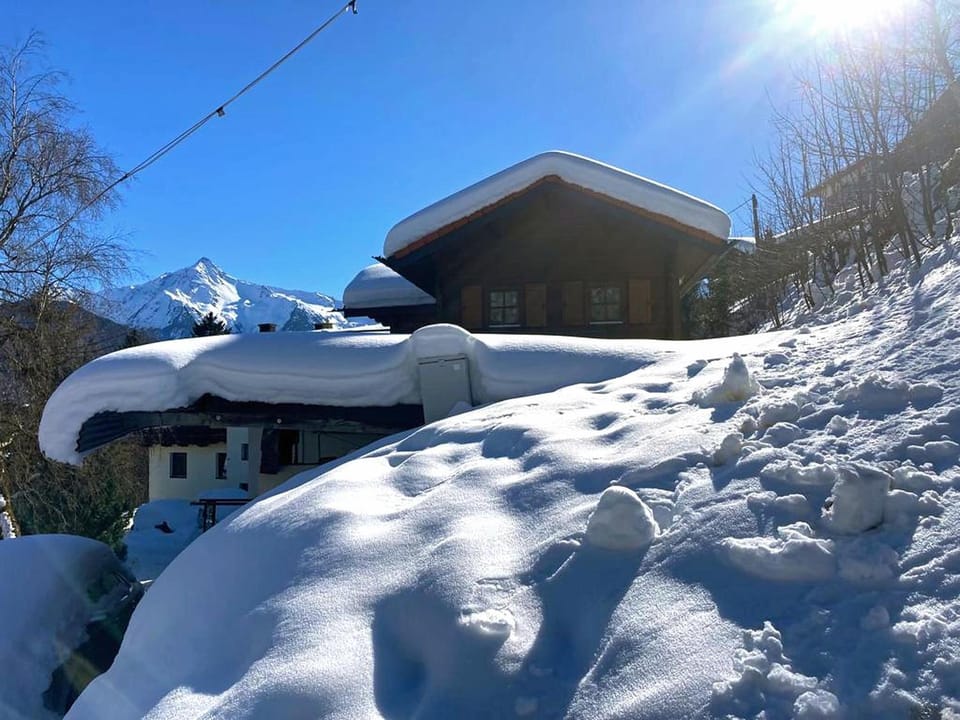 Property building, Winter