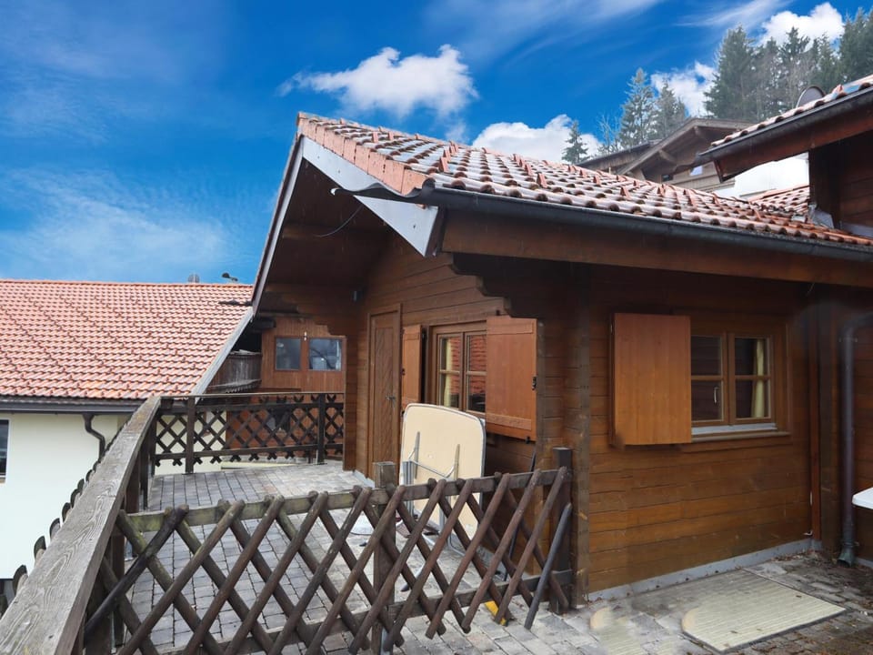Property building, Winter
