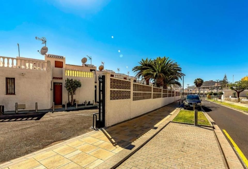 Virginia Apartment in Playa de las Americas