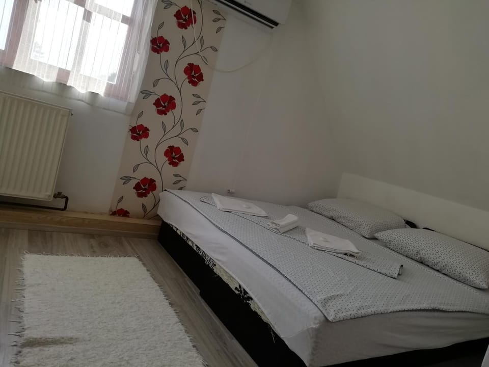 Micófogadó Bed and Breakfast in Budapest