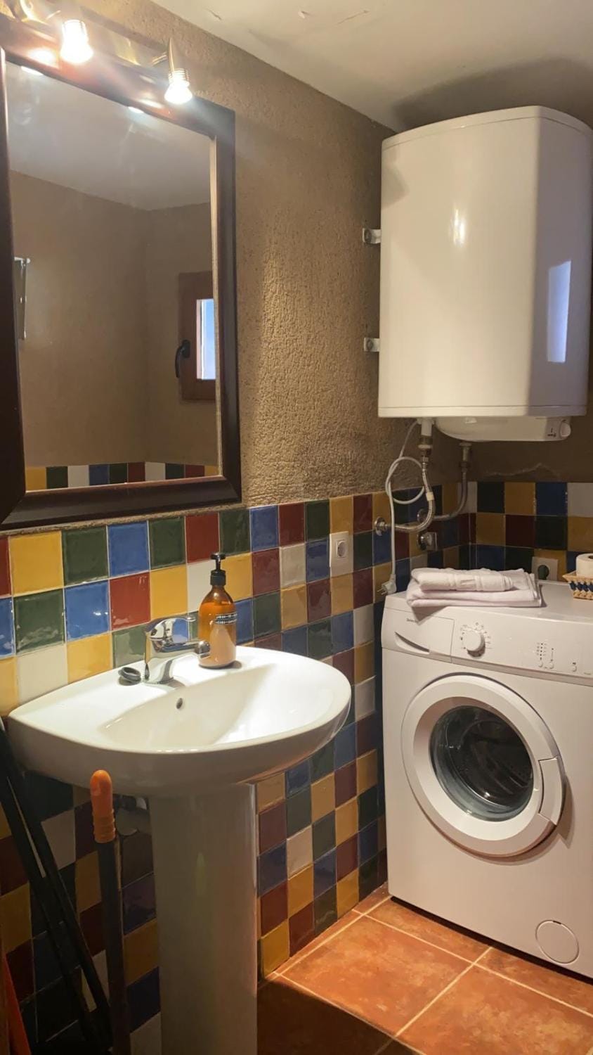Bathroom, washing machine