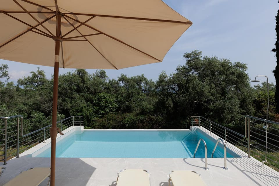 Balcony/Terrace, Pool view, Swimming pool
