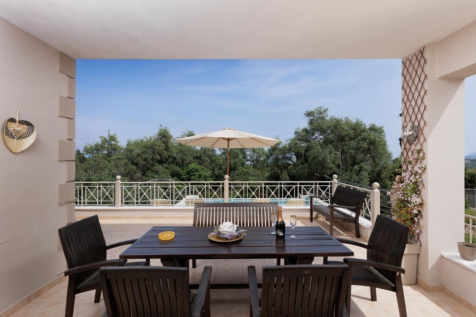 Balcony/Terrace, Dining area