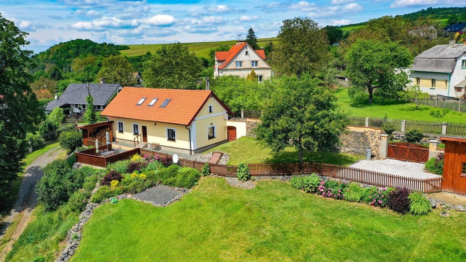 Property building, Spring, Bird's eye view, Garden, Garden view