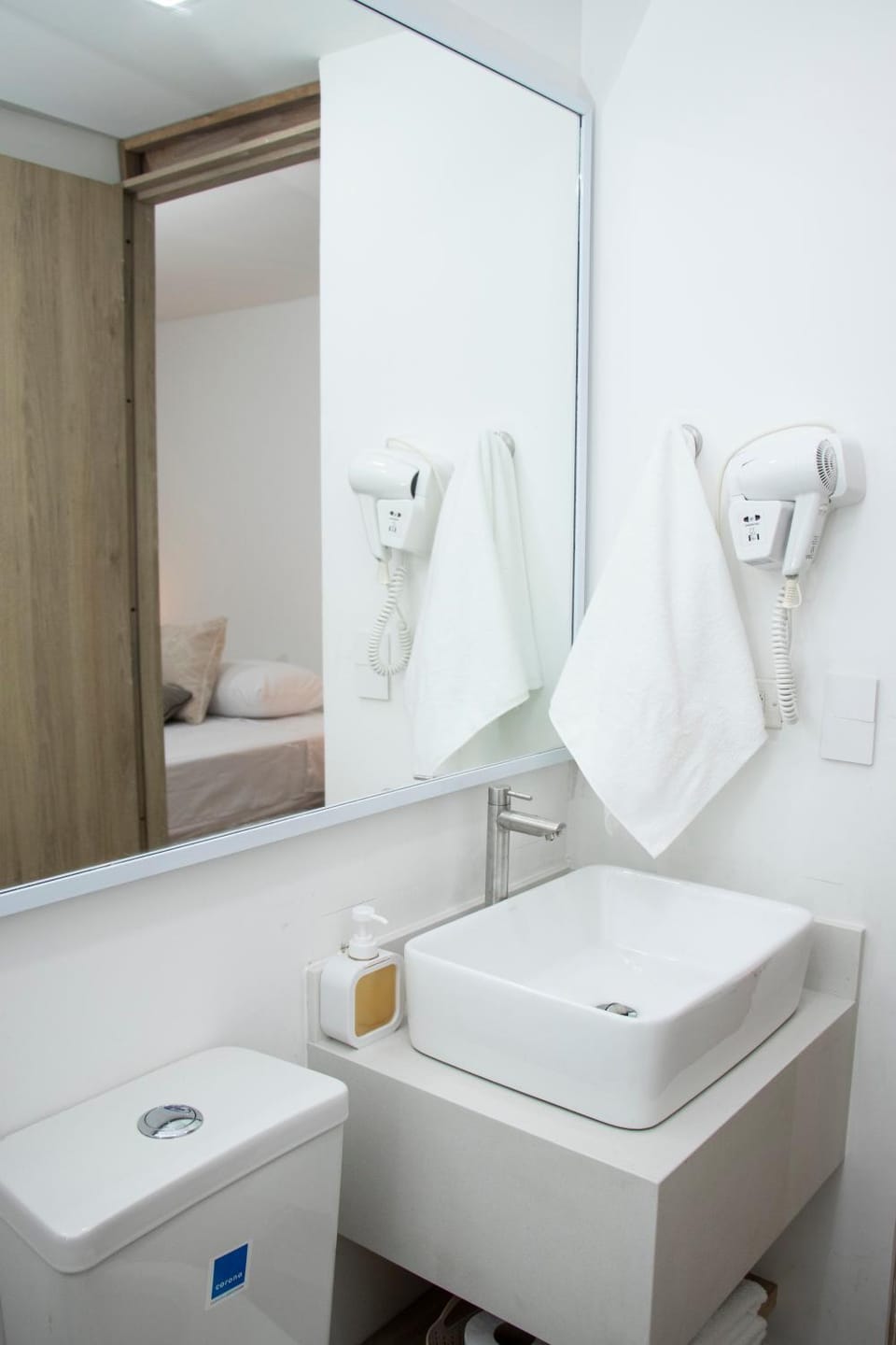 Zenia 70 Living & Suites Apartment in Medellin
