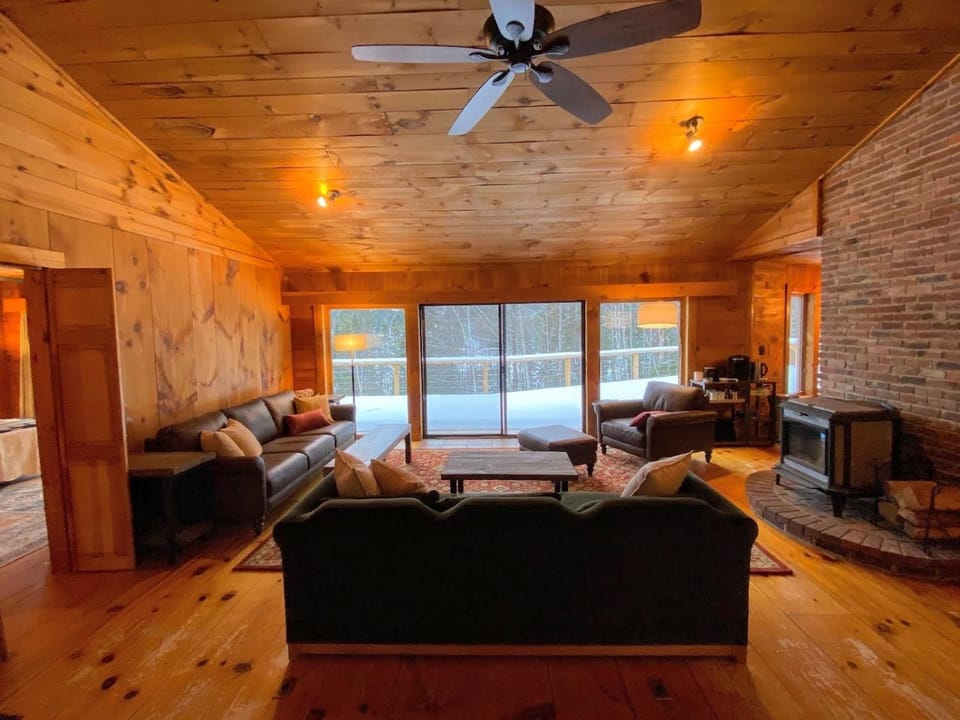Amazing lakefront home in the White Mountains with game room theater House in Whitefield