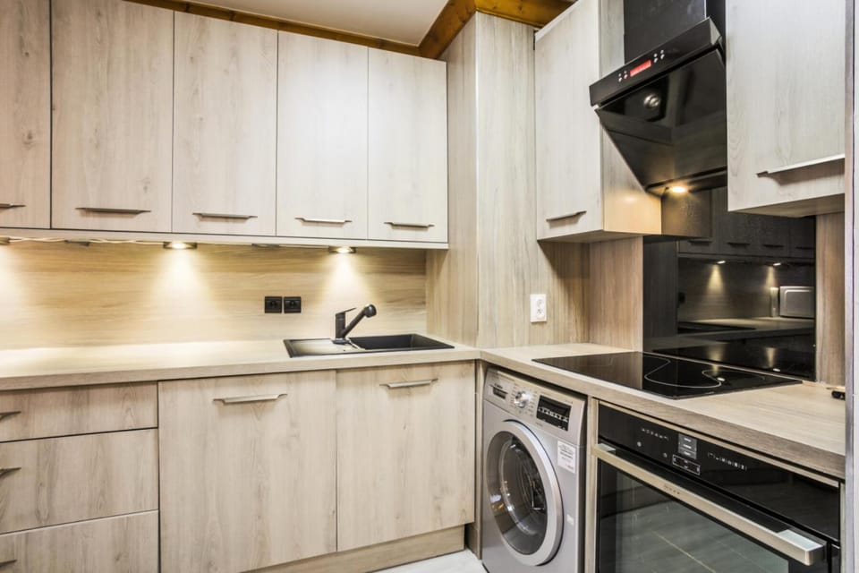 oven, kitchen