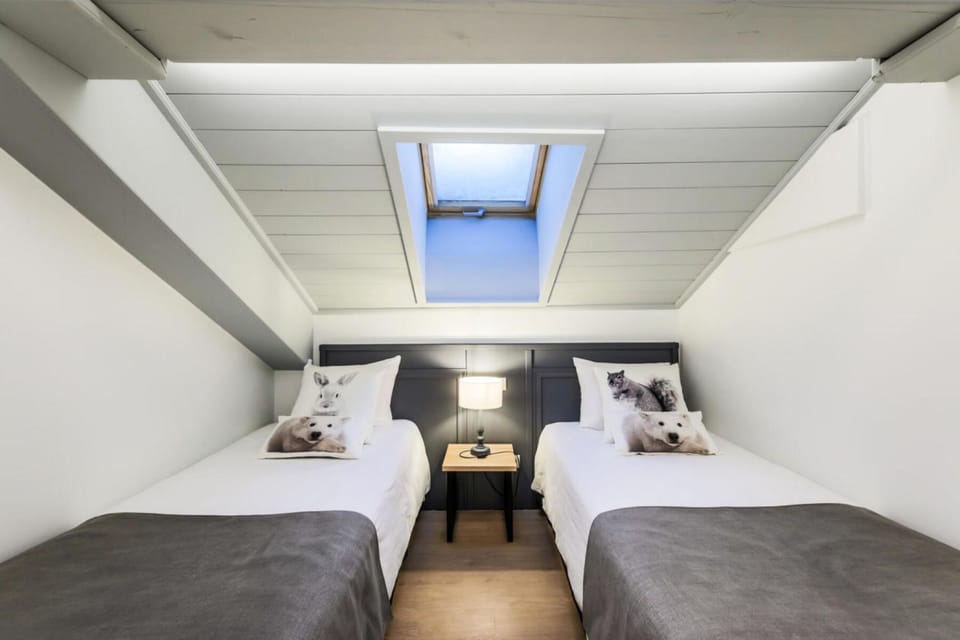 Bed, Bedroom, furniture