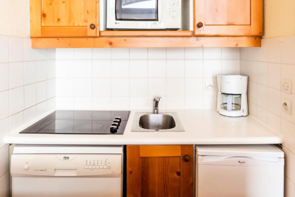 Bathroom, kitchen