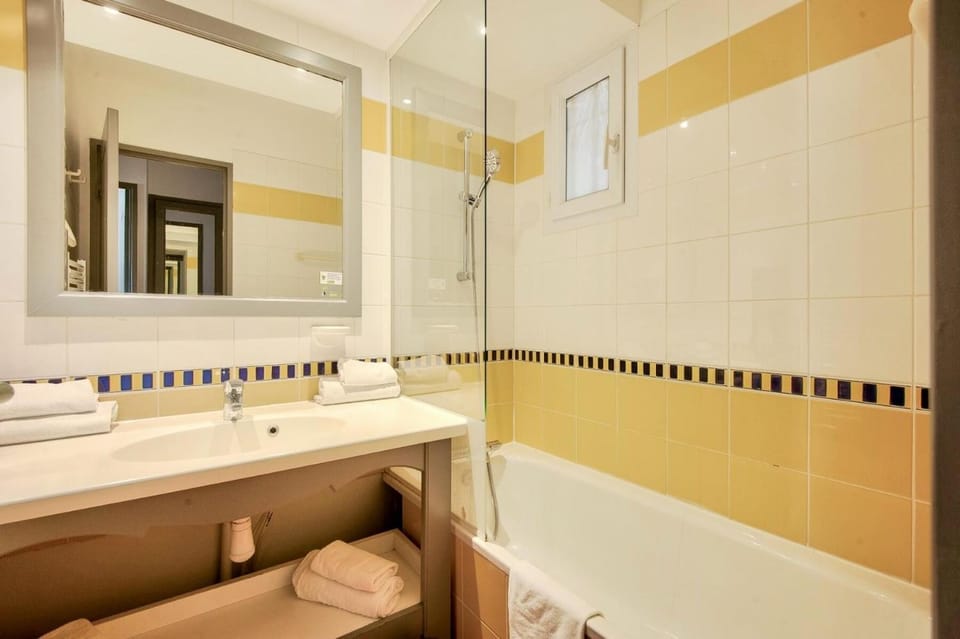 Shower, Toilet, Bathroom, kitchen