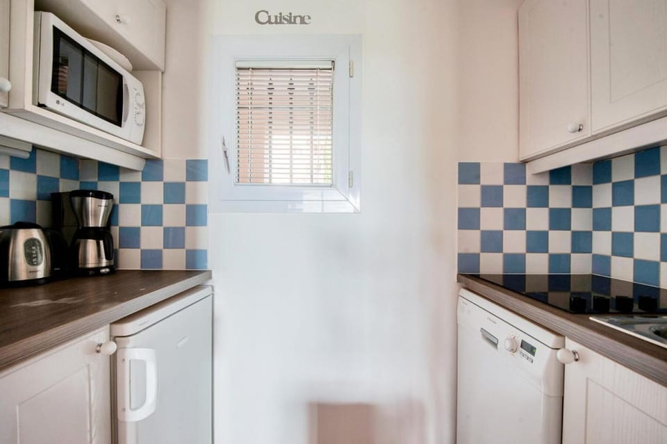 Shower, Bathroom, kitchen