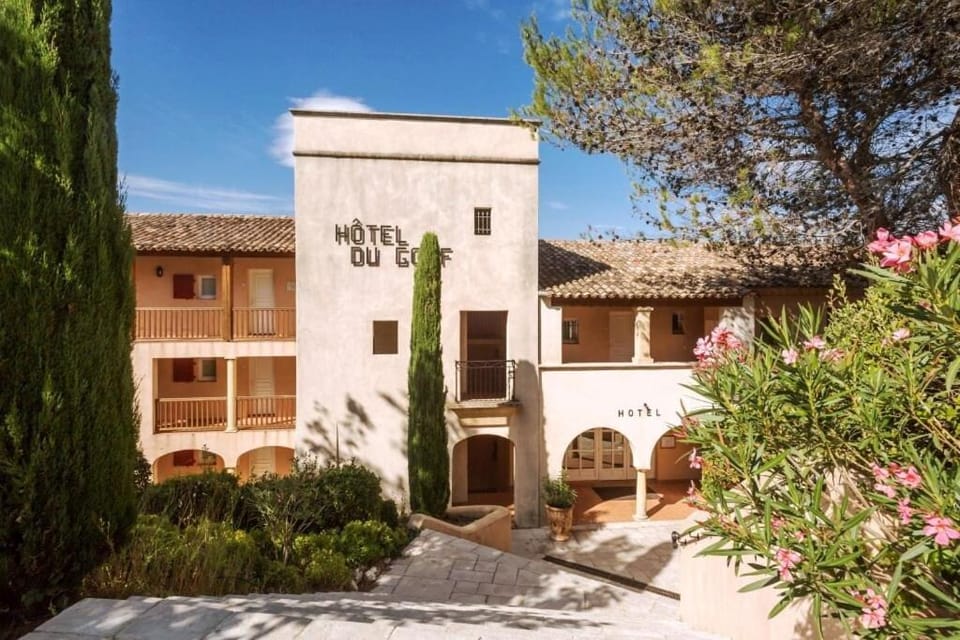 Résidence Hôtel du Golf de Pont Royal - maeva Home - Appartement climatisé coquet 2 pièces 4 personnes - Prestige - super Home MAE-3894 Apartment in Mallemort