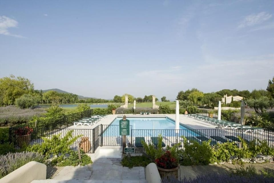 Lake view, Swimming pool