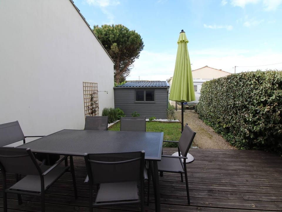 Maison moderne à Saint-Pierre-d'Oléron avec jardin, proche port et plages, 4 couchages - FR-1-246A-109 House in Nouvelle-Aquitaine