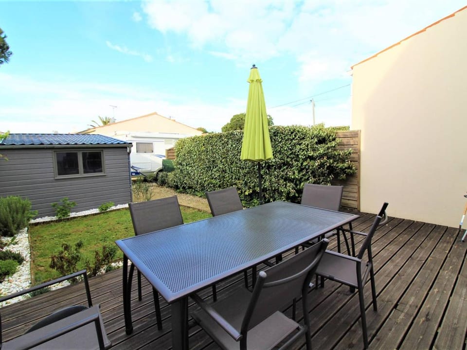 Maison moderne à Saint-Pierre-d'Oléron avec jardin, proche port et plages, 4 couchages - FR-1-246A-109 House in Nouvelle-Aquitaine