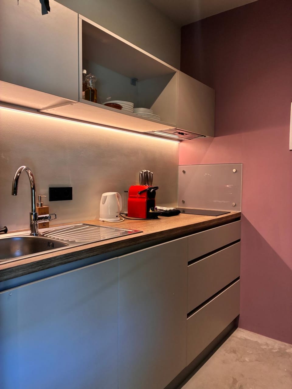 Kitchen or kitchenette