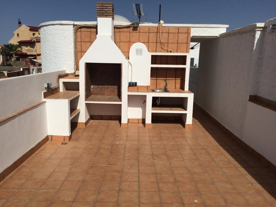 BBQ facilities, Balcony/Terrace