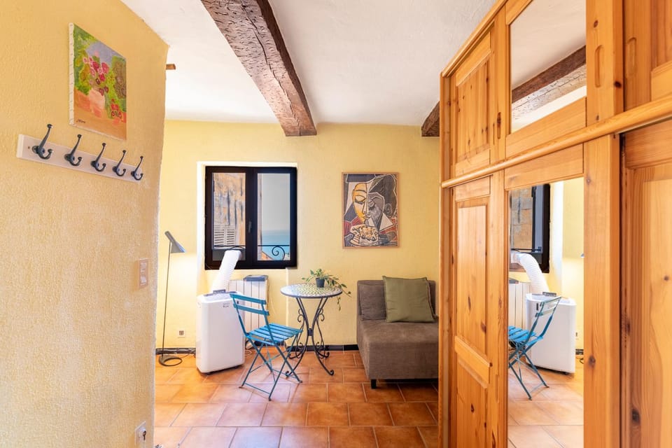Ancienne Mairie Vieux Village Roquebrune 3 bedroom apartment Apartment in Roquebrune-Cap-Martin