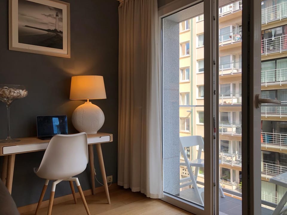 Modern apartment at 2 steps from beach Apartment in Ostend