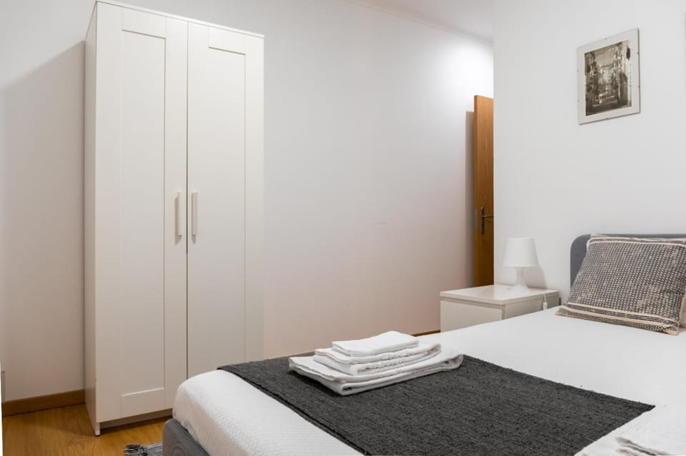 Entrecampos - Two bedroom apartment with Terrace Apartment in Lisbon