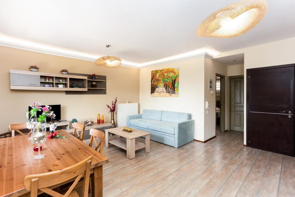 TwinStars apartment with courtyard and view Apartment in Halkidiki