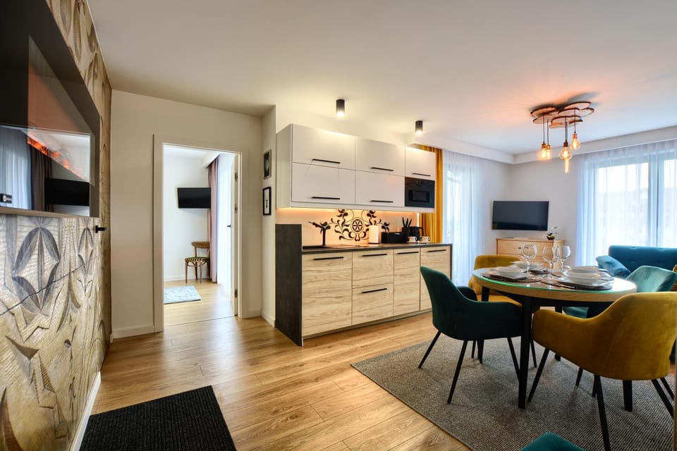 Kitchen or kitchenette, Living room