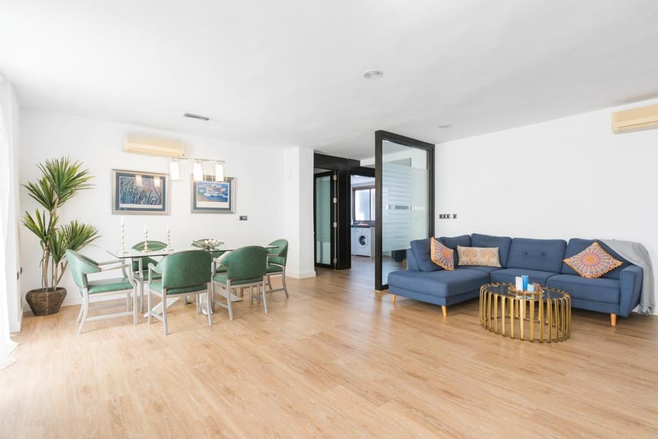 APARTAMENTO MODERNO CALLE LARIOS Apartment in Malaga