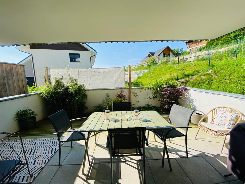 La Tintaine T2 45m2 et Terrasse 20m2 Meublé Tourisme 3 étoiles Apartment in Provence