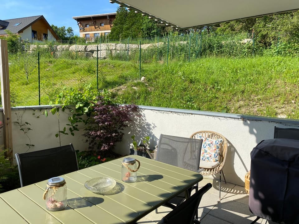La Tintaine T2 45m2 et Terrasse 20m2 Meublé Tourisme 3 étoiles Apartment in Provence