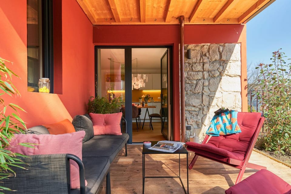 Rotes Haus Bregenz Pop-Up Wohnung Apartment in Bregenz